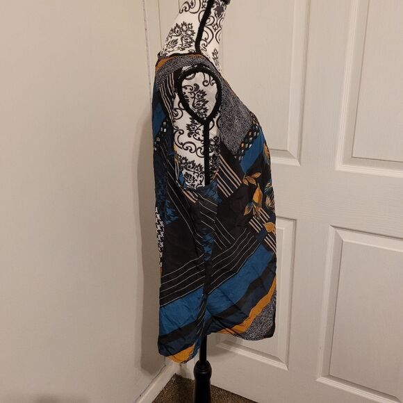 Christopher & Banks woman's boho top - Picture 2 of 6